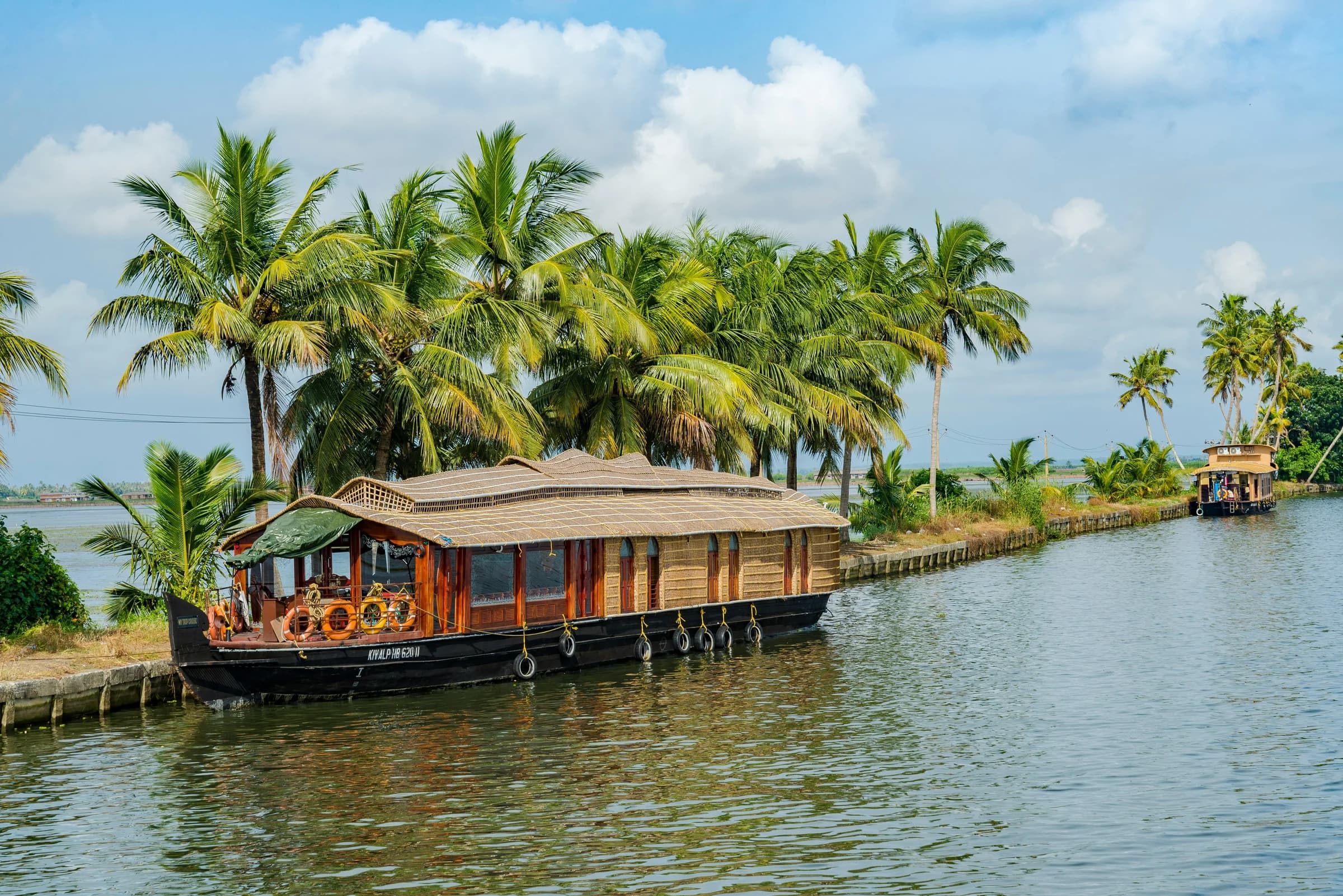 Kerala Backwaters & Spice Coast Luxury Tour